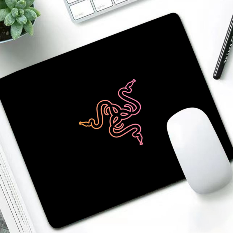 Laptop Accessories And Gadgets - 레이저 럭셔리 마우스 패드 애니메이션 게이머